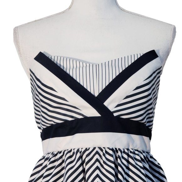 Alice + Olivia Adele Double-Bodice Black & White Striped Strapless Dress - Picture 4 of 9